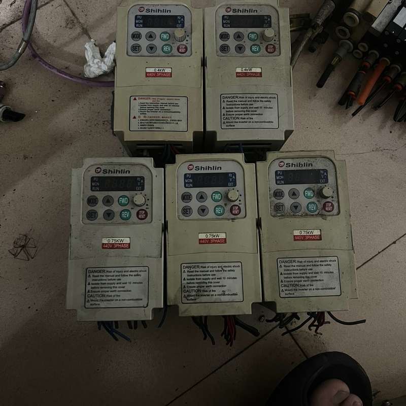 议价打包处理原装拆机士林变频器 0.4kw两个 0.75kw三个