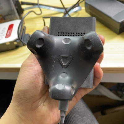 议价成色还可以 HTC Vive Tracker 3.0 全身追