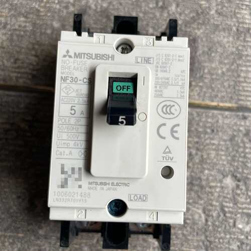 议价三菱空气开关NF30-CS，2P，5A和3A，20A。各1个