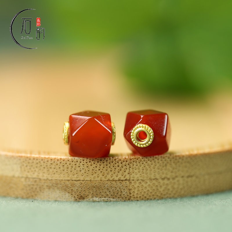 柿子红玛瑙八面棱8*10mm镶孔2mm