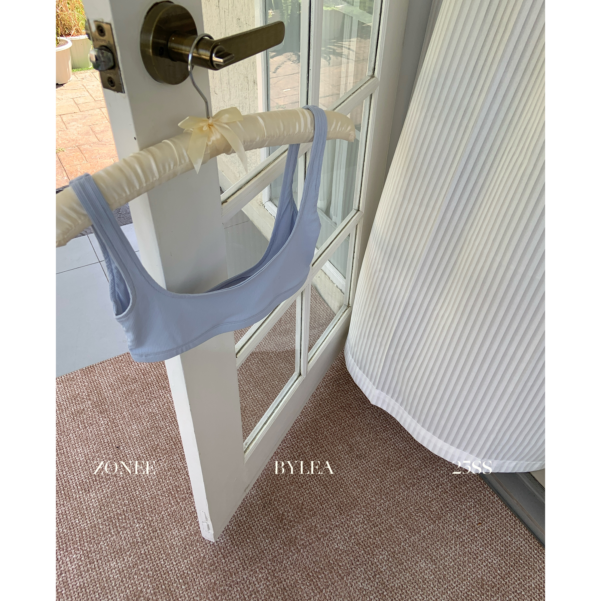 ZONEE/LEA宋亦雯 法式休闲度假感天蓝色宽窄美背内搭吊带小背心