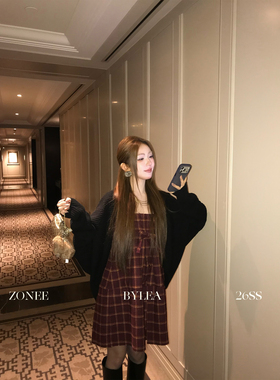 ZONEE/LEA宋亦雯 黑莓罗勒 法式100绵羊毛黑色宽松外搭斗篷外套女