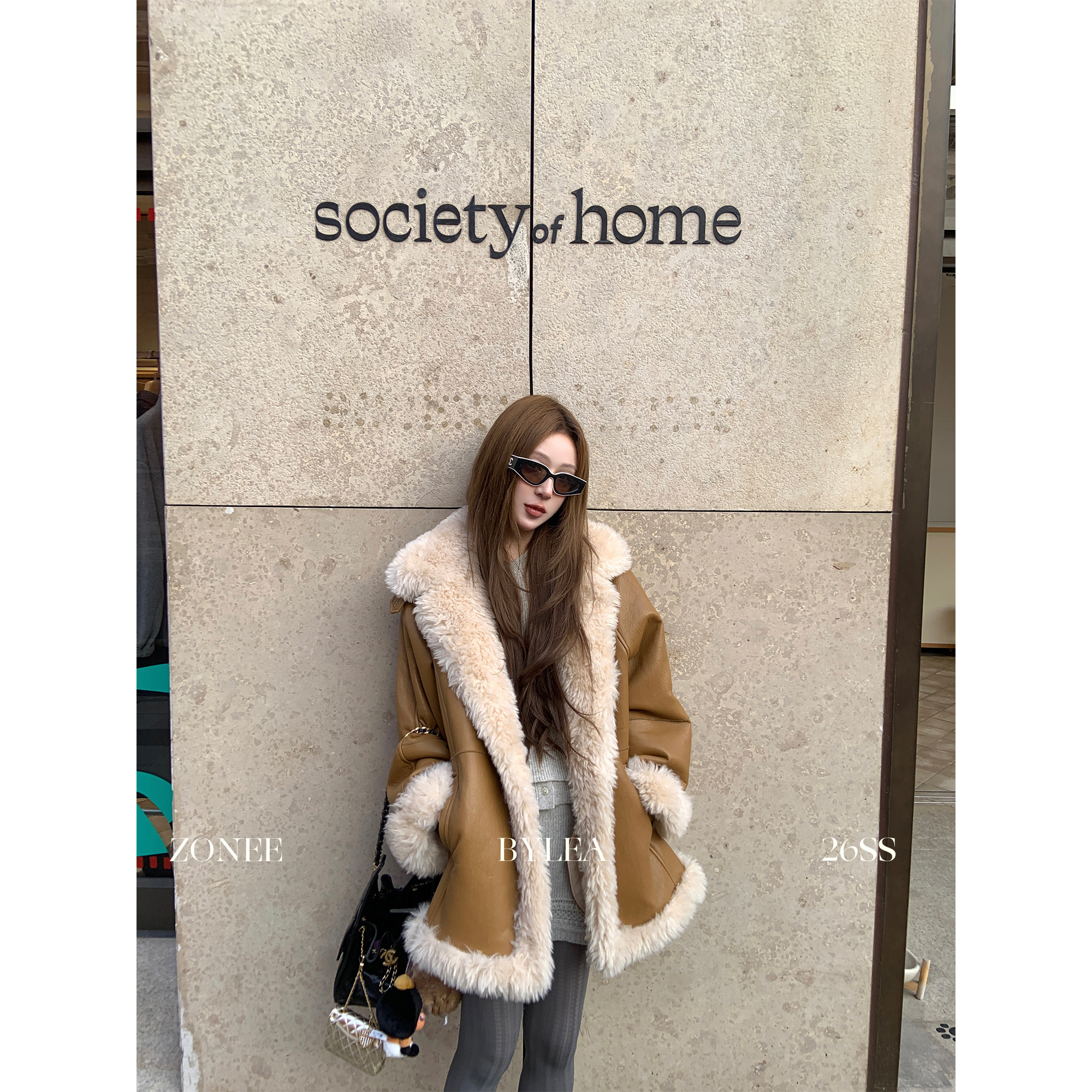 ZONEE/LEA宋亦雯 Mayfair街区 法式PU皮面内里毛绒环保皮草外套女