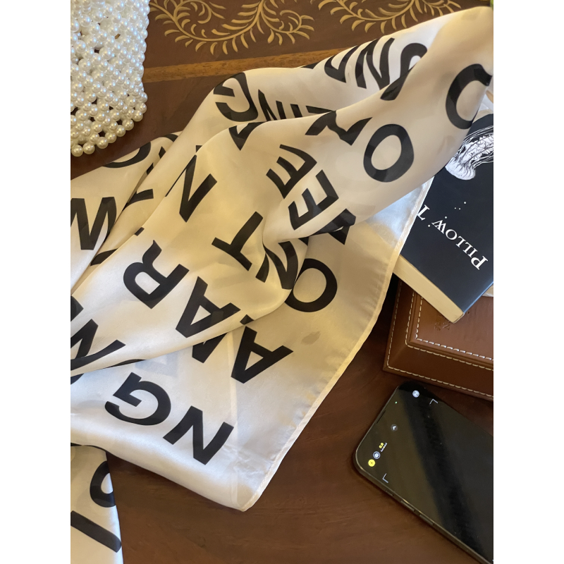 Lea宋亦雯夏季女生丝巾