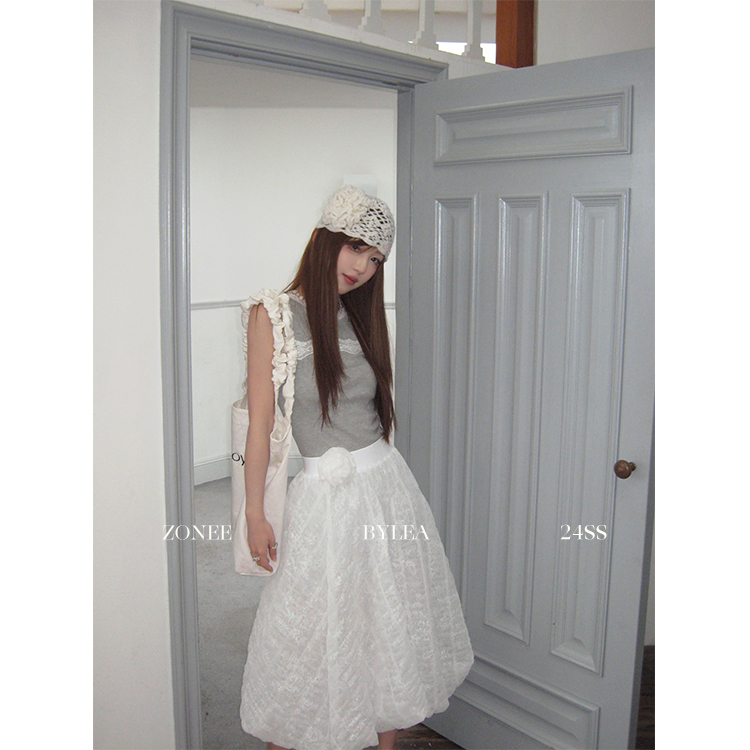 ZONEE/LEA宋亦雯  原创法式休闲精致灰色蕾丝t恤网纱半裙时髦套装