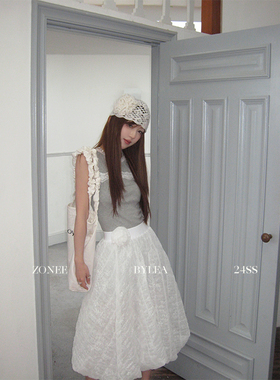ZONEE/LEA宋亦雯  原创法式休闲精致灰色蕾丝t恤网纱半裙时髦套装