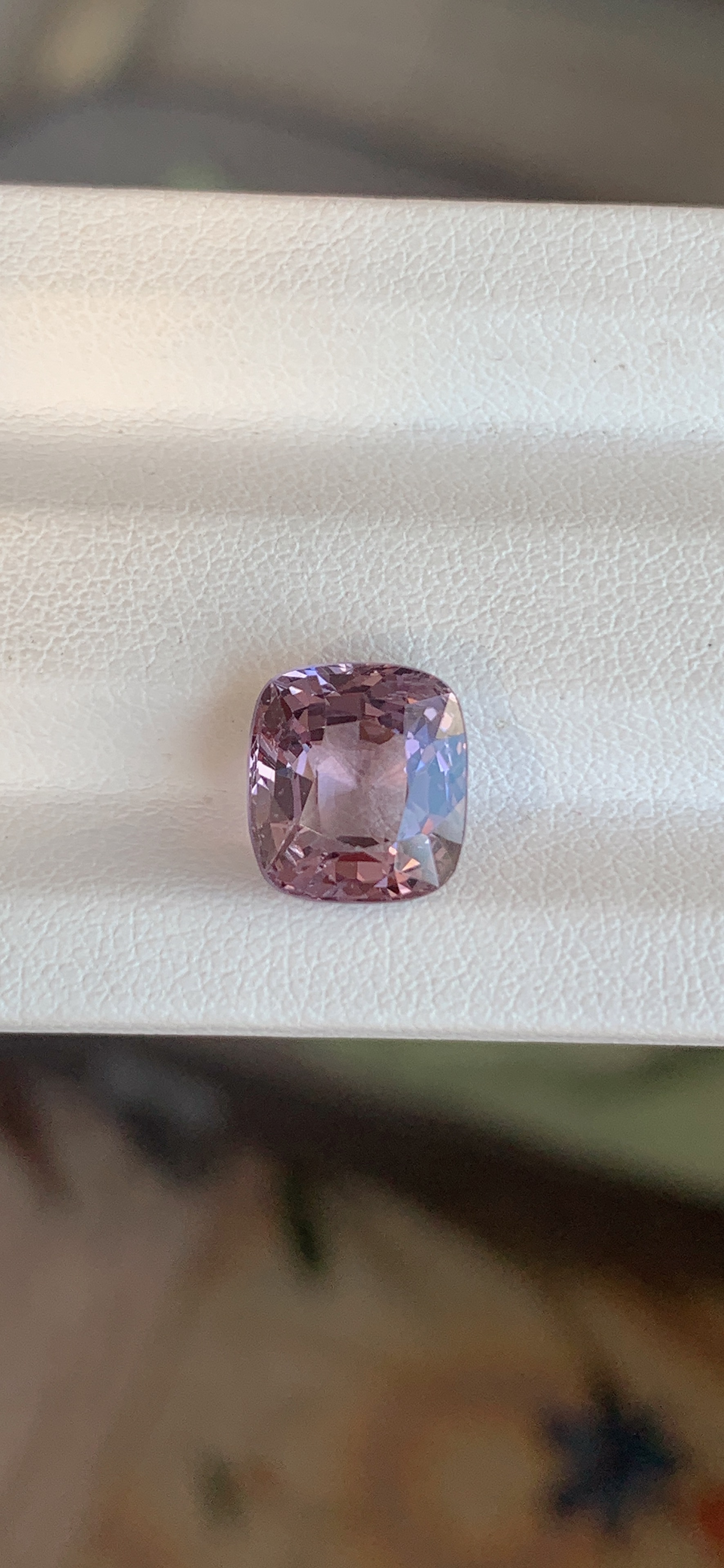 缅甸尖晶石裸石金属色紫色彩色宝石