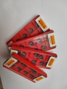 瑞典 可乐满山特维克铣刀片RCHT10T3MO-ML 1040 全新 没有开封