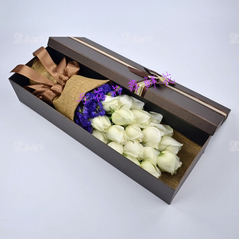 厦门19朵白玫瑰生日鲜花速递