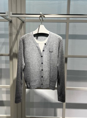 伊折扣2025冬装新款时尚百搭假两件简约设计感羊毛衫1GA232211