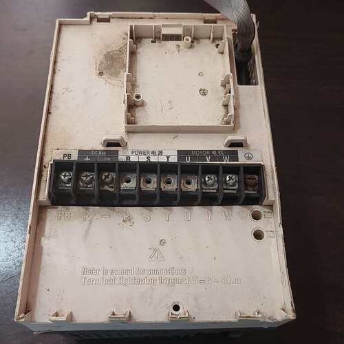 议价SINEE变频器，型号A90-4T045B，22kW，输入3可维修