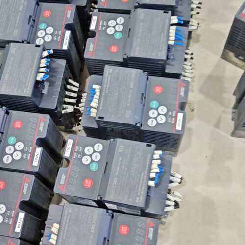 议价变频器CS82S-025-60 220V CS82S-0可维修