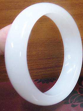 4天云南宽款阿富汗直销羊脂玉