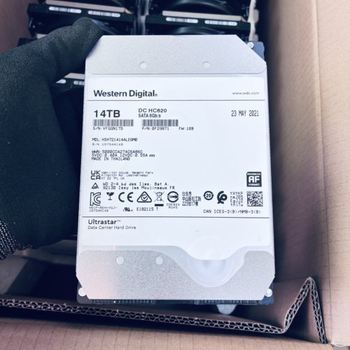 拆新WD HC620 14T SATA企业硬盘通电9000-19000小时左右随机发货