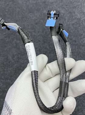 Amphenol MITAC TYAN MCIO X8 8i GEN5.0 to MCIO X4 4i *2 个