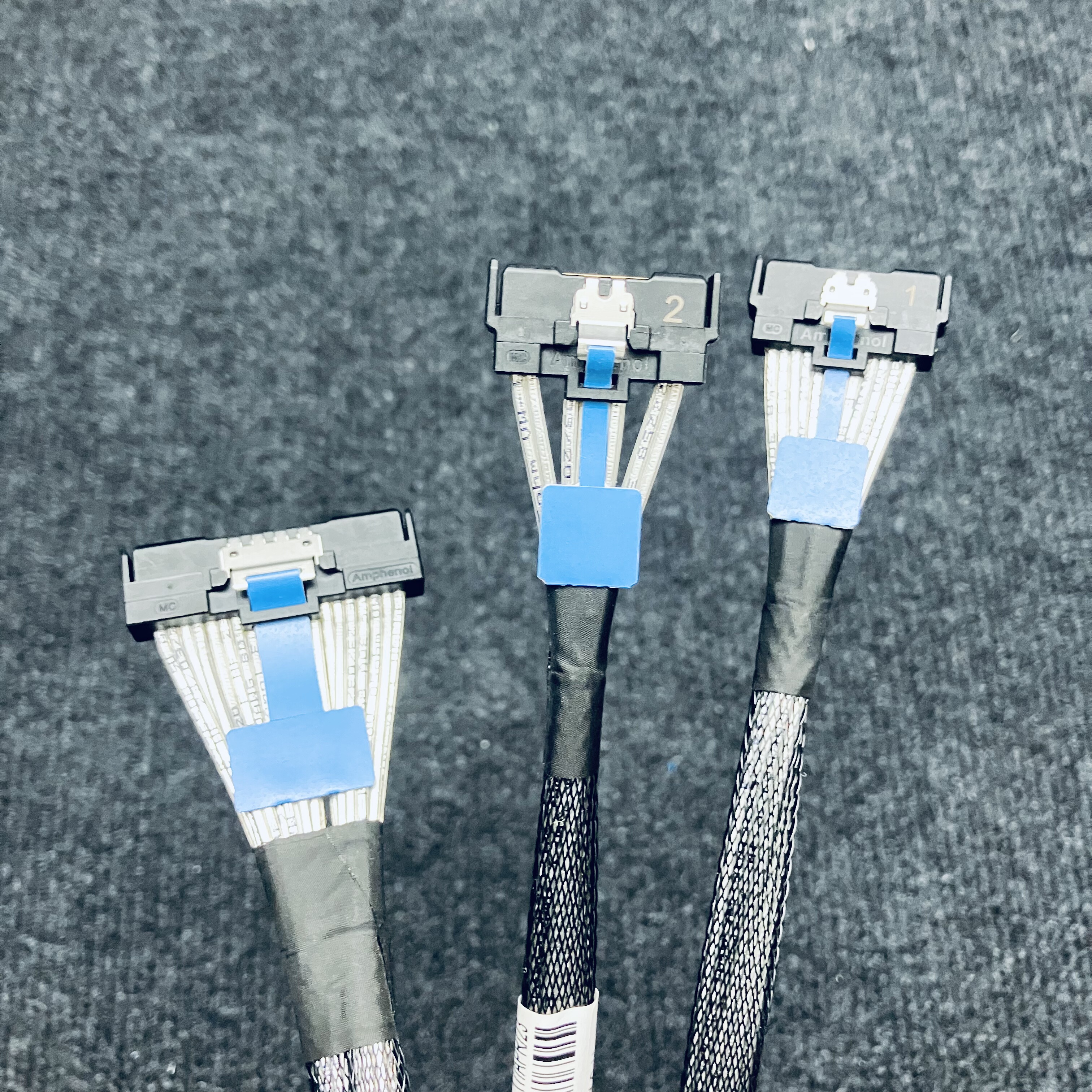 安费诺AMPHENOL MCIO 16X转2*MCIO 8X 5.0转接线