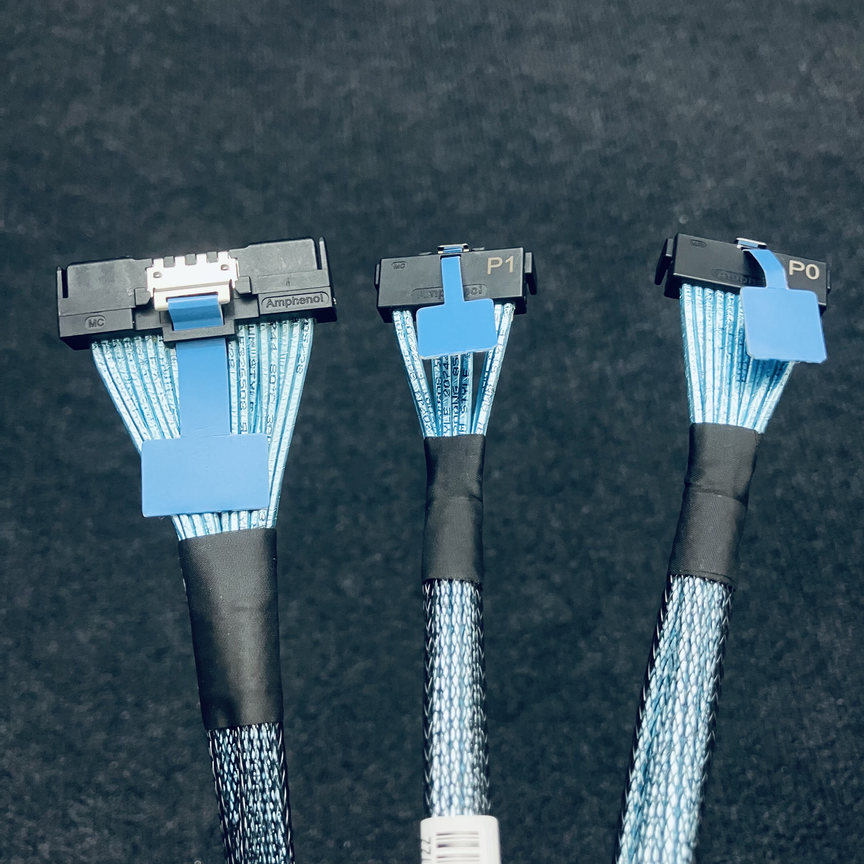 安费诺AMPHENOL MCIO 16X转2*MCIO 8X 5.0转接线