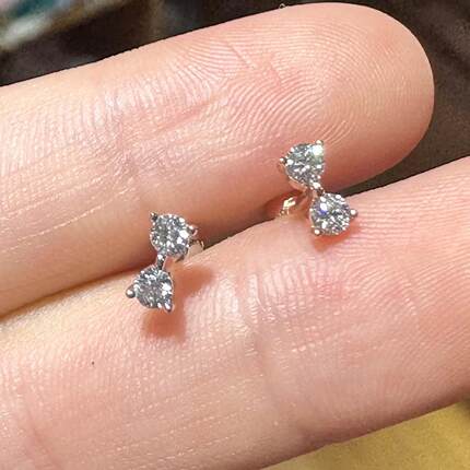 18K金钻石蝴蝶结耳饰简约百搭拧螺丝彩金耳骨钉耳饰 多耳洞小耳钉