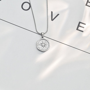 钛钢八芒星吊坠项链女潮流百搭银色锁骨链高级感蛇骨细链毛衣链女