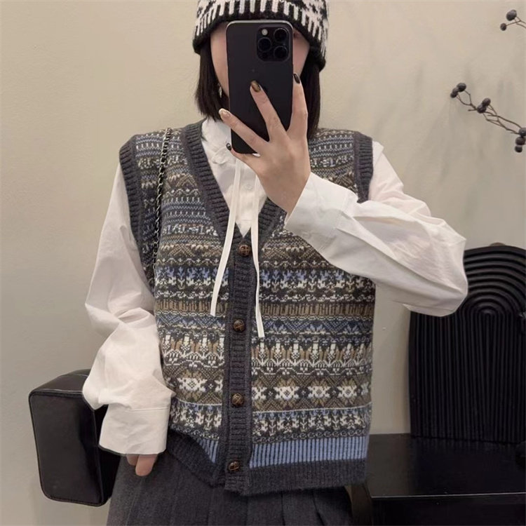 新款女针织马甲背心毛衣
