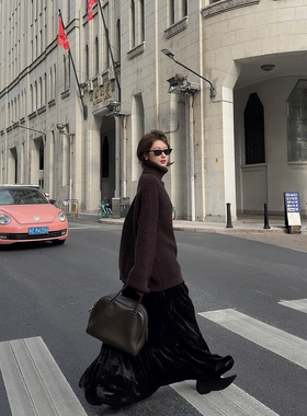 【盛朗熙Ares Mines】晶世玲珑 优雅风褶皱肌理丝绒质感A字半身裙