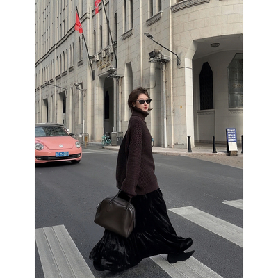 【盛朗熙Ares Mines】晶世玲珑 优雅风褶皱肌理丝绒质感A字半身裙