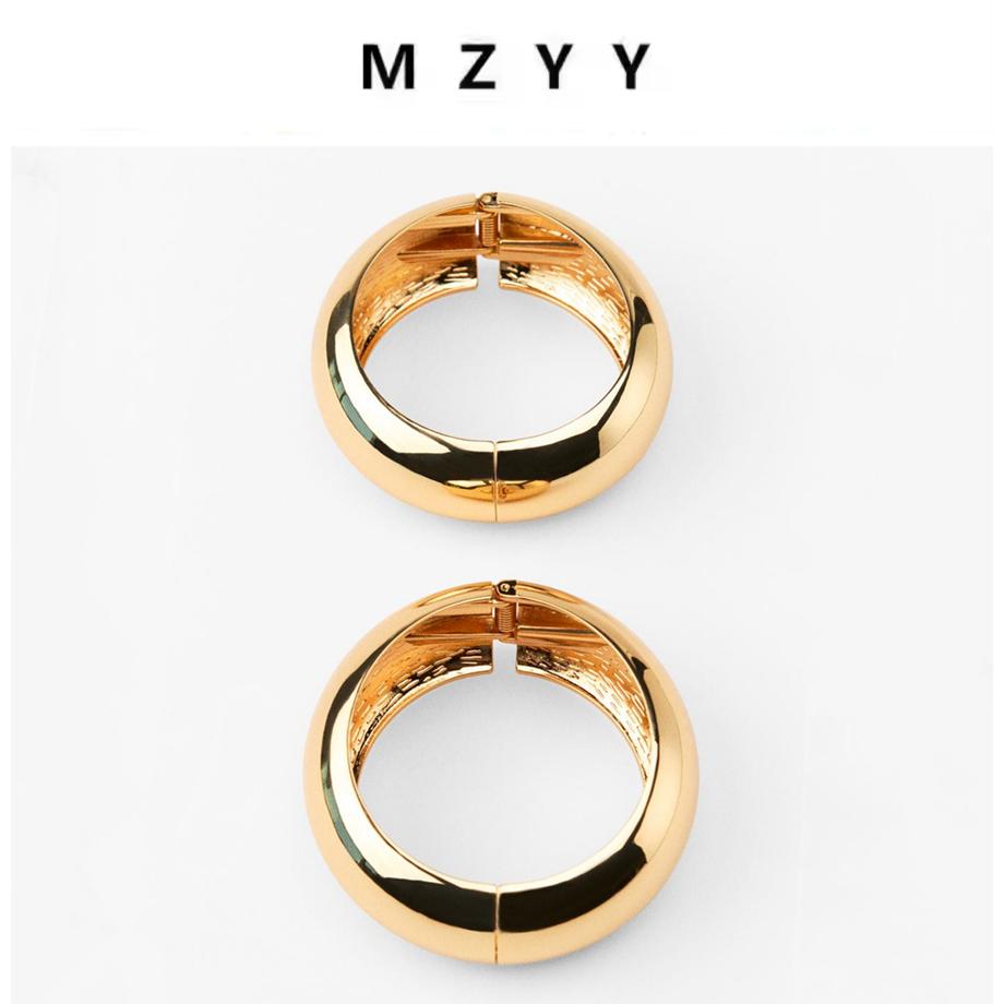 ZARA 新款极简金属光面宽版开口弹力手镯小众高级感精致叠戴