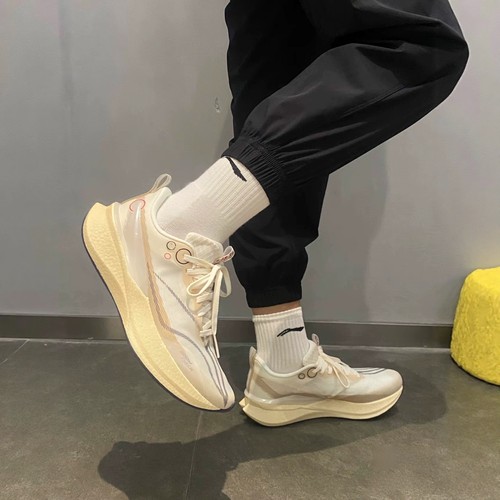 LiNing李宁 赤兔8PRO 全掌䨻 减震低帮跑步鞋 ARPV003-18