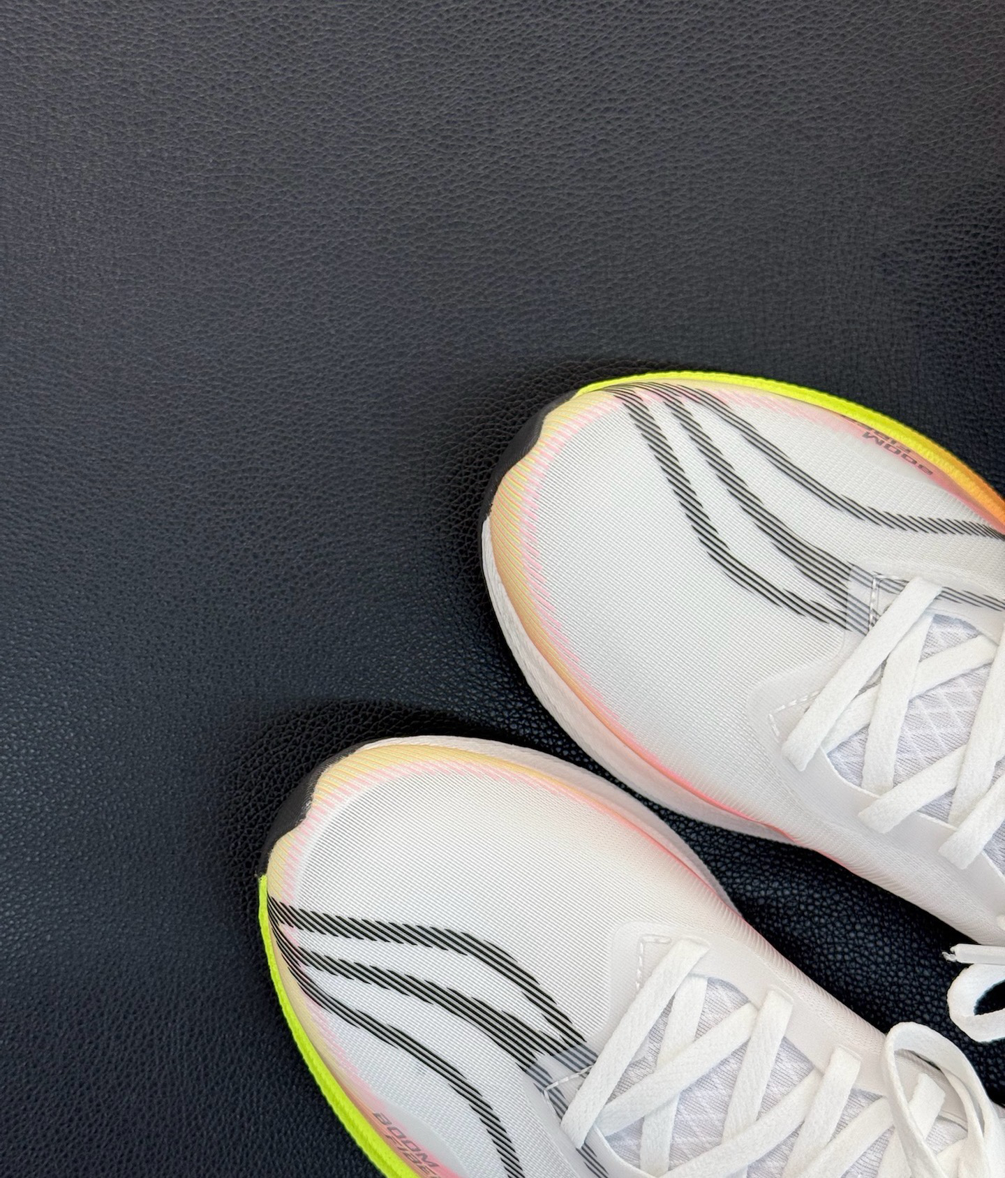 LiNing李宁 赤兔8PRO 全掌䨻 减震低帮跑步鞋 ARPV003-18