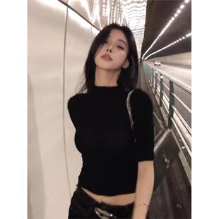 美式酷辣黑色半高领正肩短袖T恤女夏季性感紧身收腰短款中袖上衣