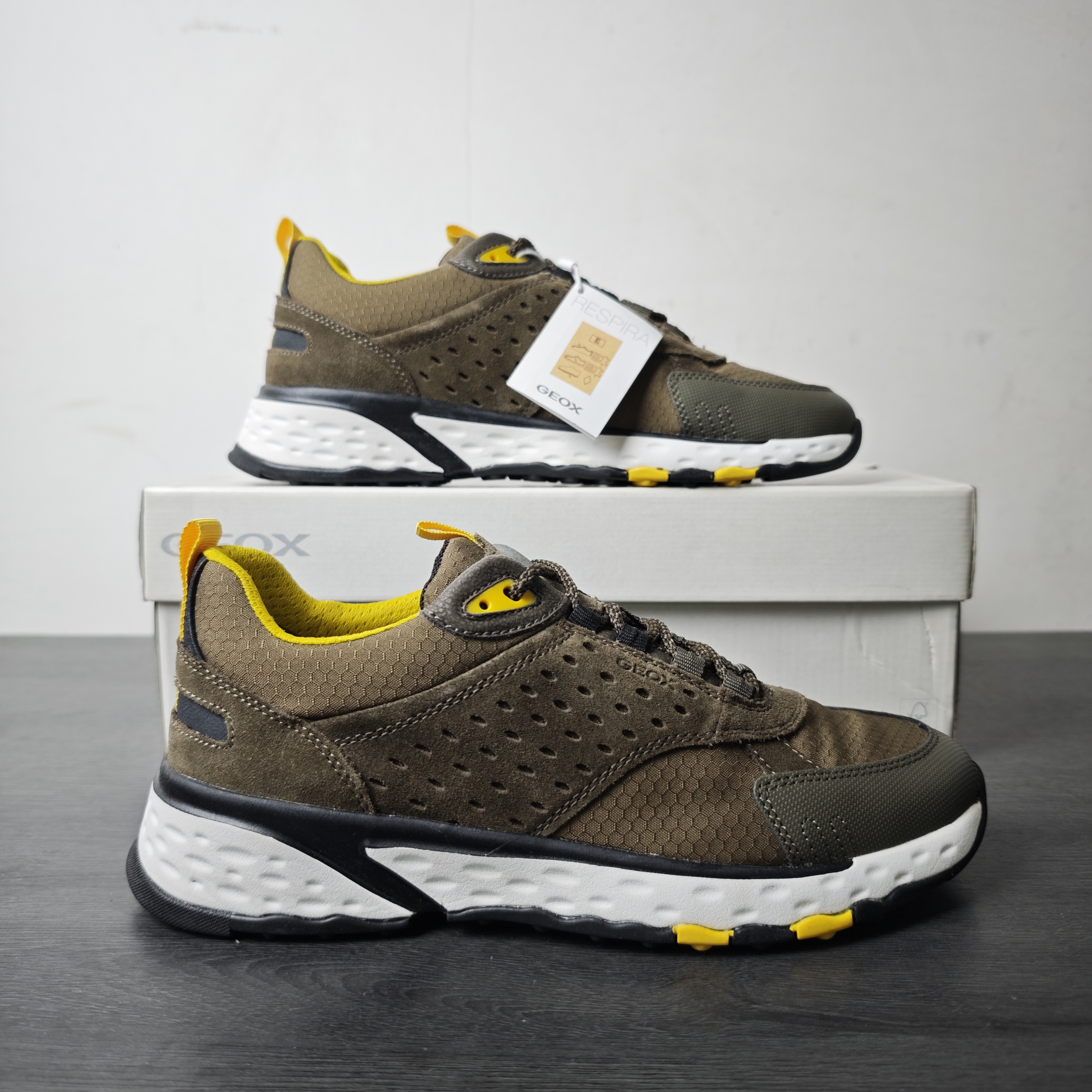 专柜撤柜GEOX健乐士U STERRATO系列 低帮轻便休闲鞋U25ECA