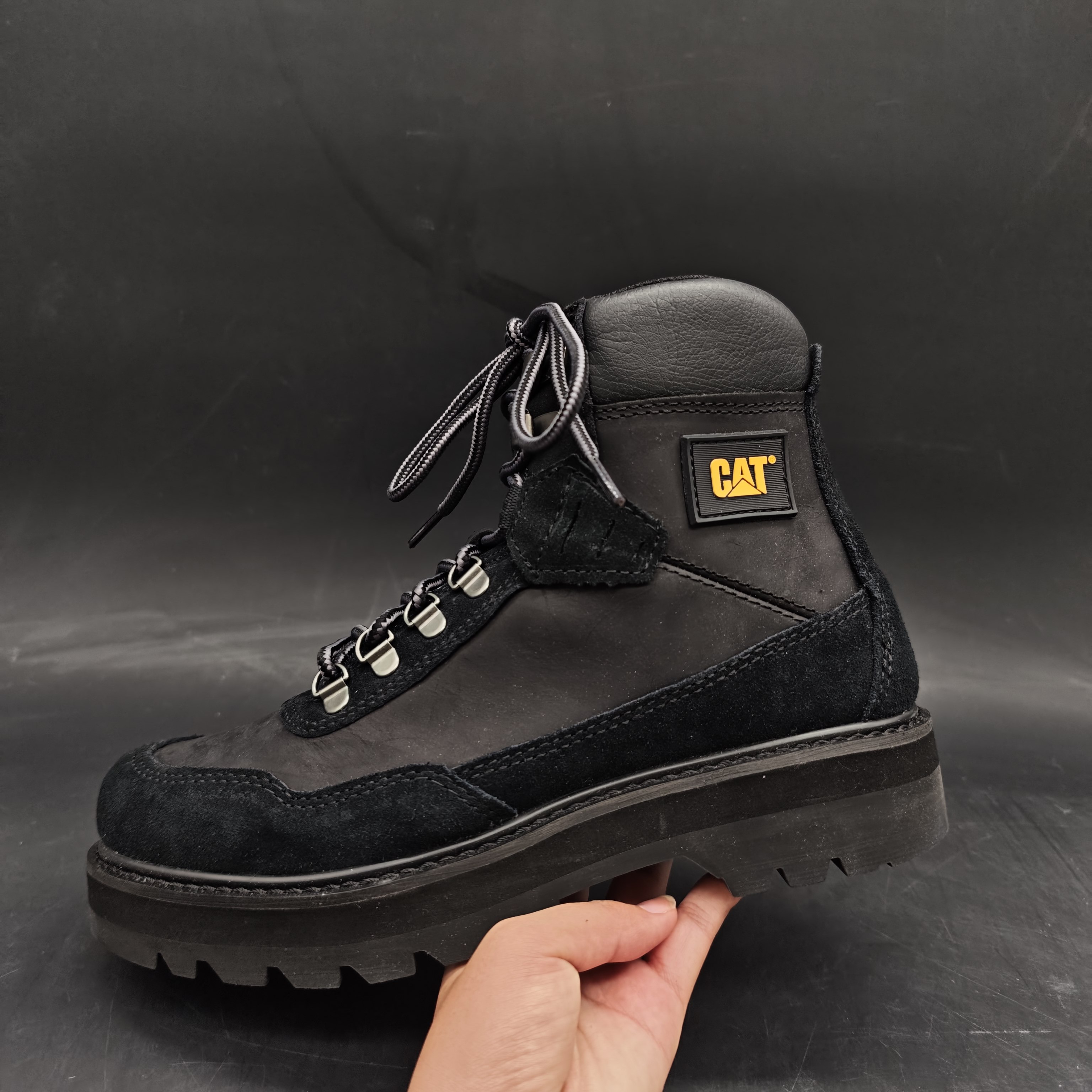 40 41 42 码CAT专柜撤柜钢头防护耐磨防滑保暖男靴子 P110433K
