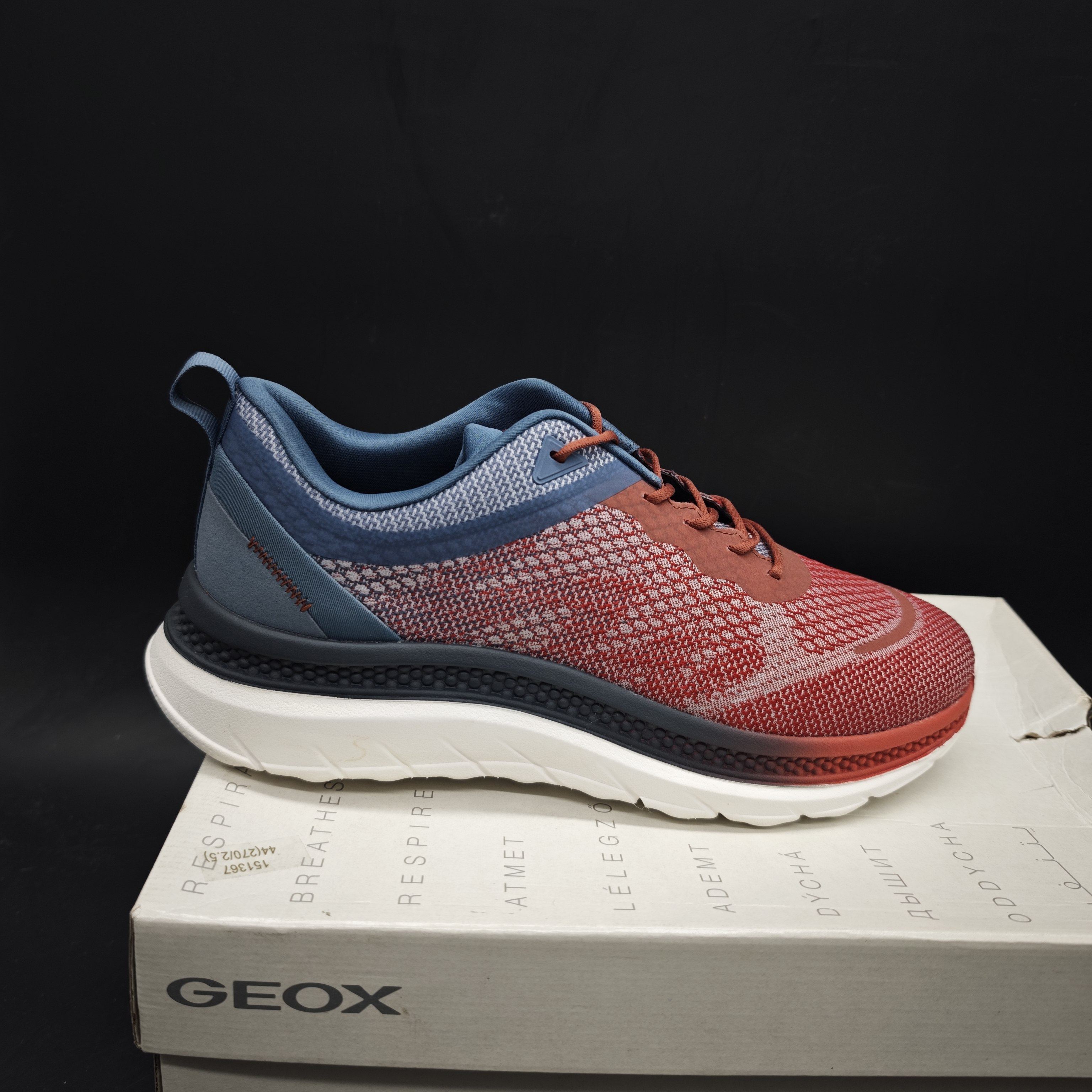 42 44码 专柜撤柜25年新品GEOX健乐士男士网面休闲鞋U45GQC C6B4B,流行男鞋,时尚休闲鞋,淘宝优惠券,粉丝福利购,淘宝优惠卷