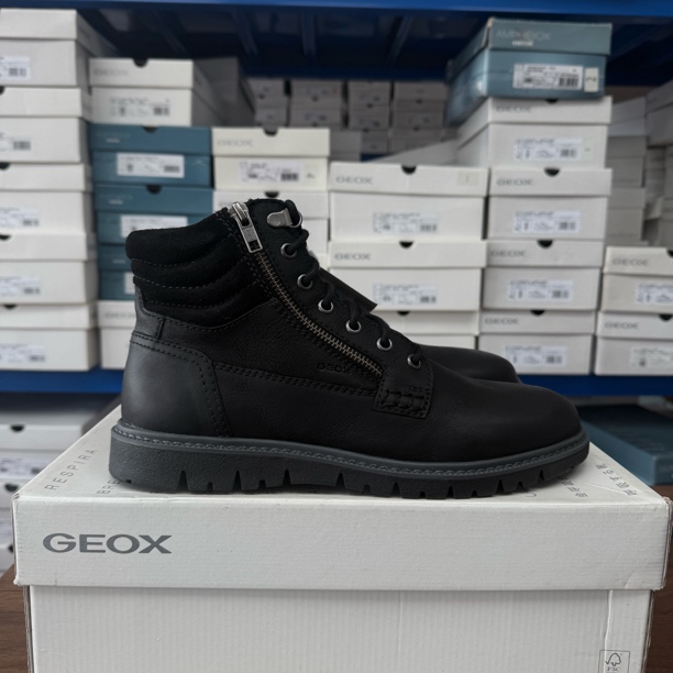 GEOX健乐士杰欧适男士牛皮革短靴 U16DGB C9999