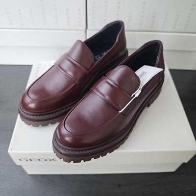 GEOX健乐士女鞋乐福鞋牛皮一脚蹬皮鞋D36HRA C7011
