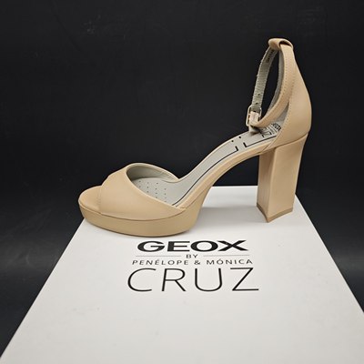 GEOX健乐士女士时尚简约粗高跟凉鞋舒适单鞋 D45XAB C8156/C8002