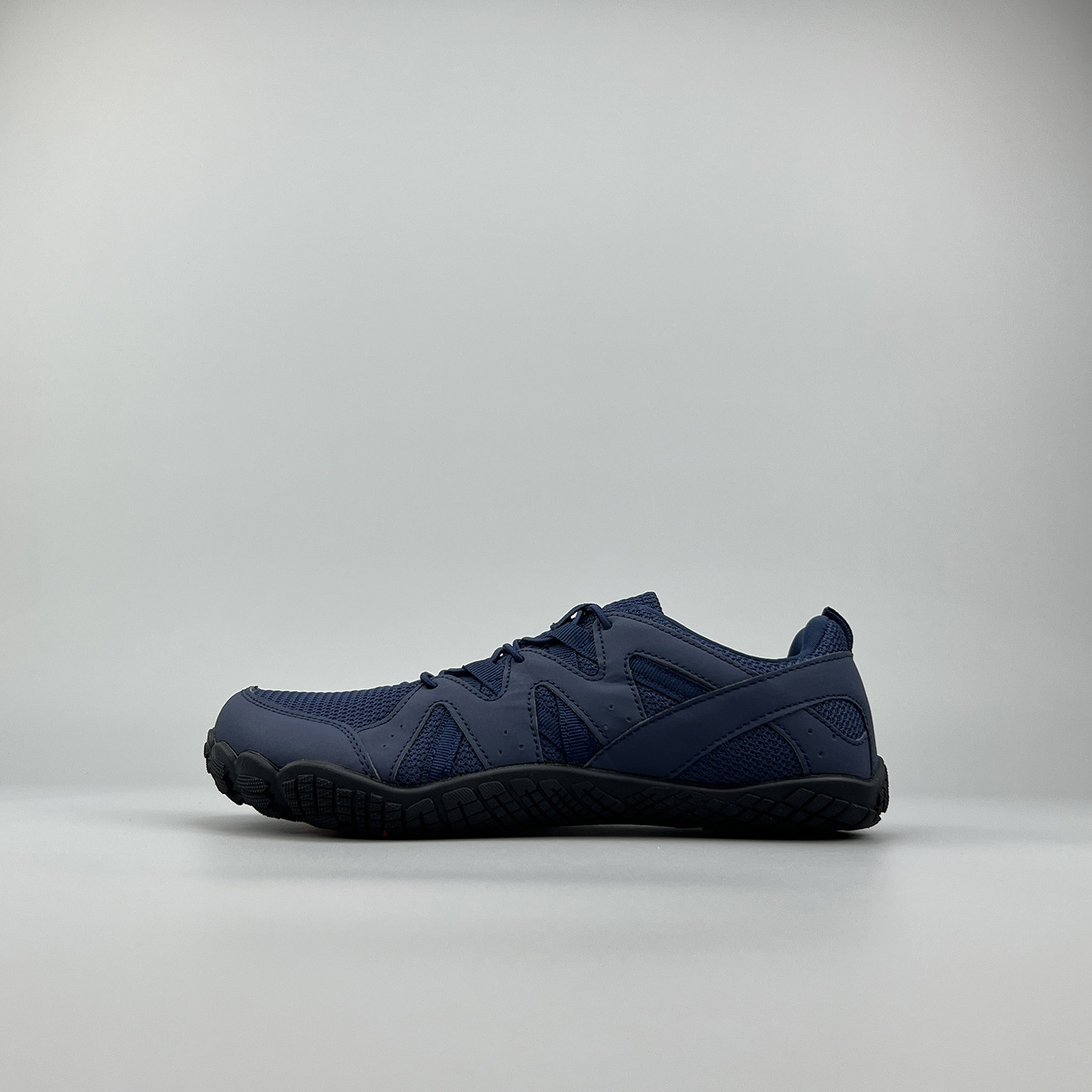 外贸男女轻便透气攀岩户外徒步越野登山鞋情侣大码健身瑜伽训练鞋