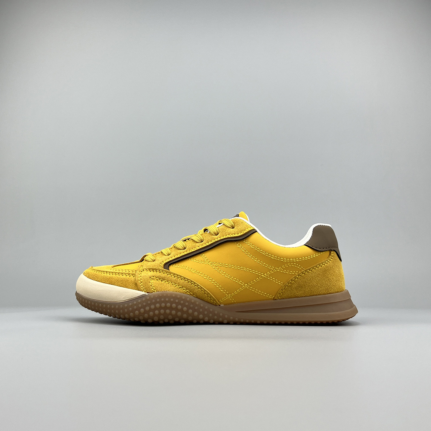 外贸高品质秋季时尚撞色男士简约休闲鞋平底德训鞋复古黄色板鞋潮,流行男鞋,时尚休闲鞋,淘宝优惠券,粉丝福利购,淘宝优惠卷