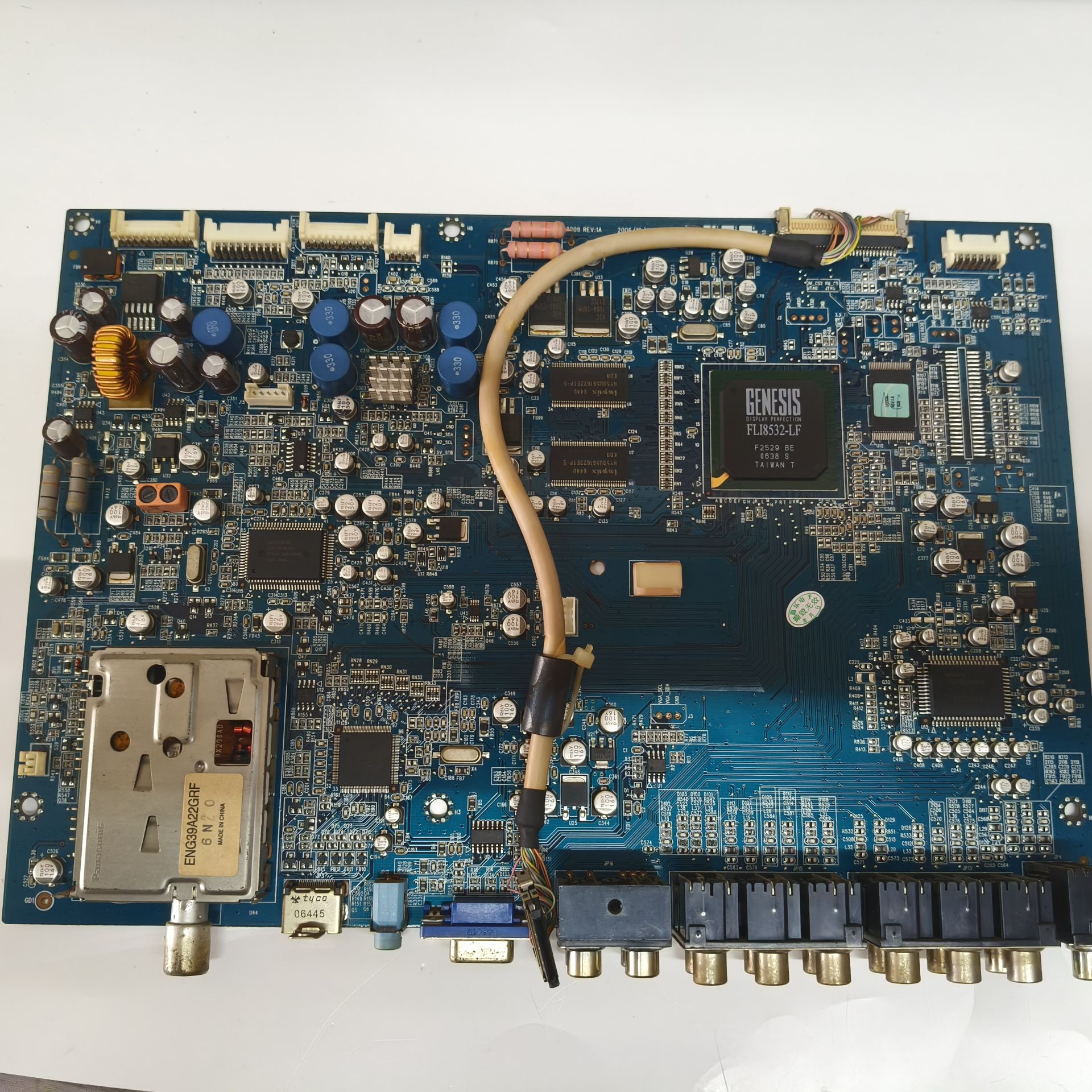 原装日立37LD9000TC主板