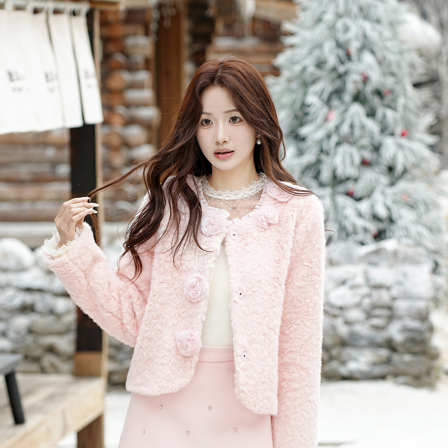 ATAR小香风粉色毛绒外套女短款花朵扣装饰高级感修身显瘦环保皮草,女装/女士精品,皮草,淘宝优惠券,粉丝福利购,淘宝优惠卷