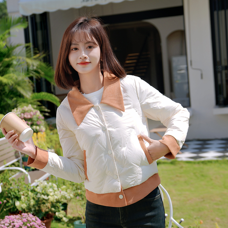 ATAR撞色翻领夹克绣花羽绒服