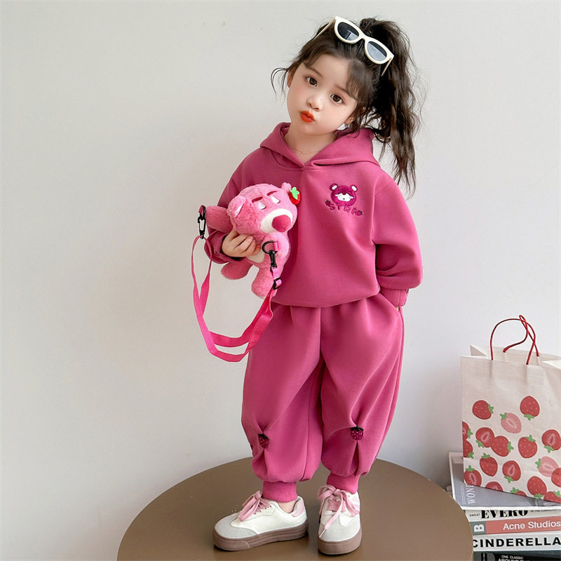 女童套装春装2026新款洋气时髦儿童草莓熊卫衣裤女秋装运动两件套,童装/婴儿装/亲子装,儿童运动套装,淘宝优惠券,粉丝福利购,淘宝优惠卷