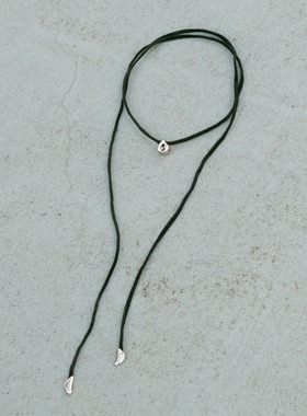 GOLDY黑绳子chocker金属吊坠项链