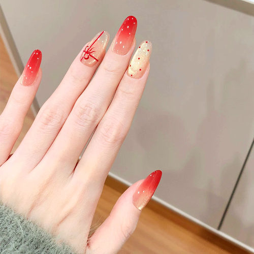 酒红金色渐变猫眼穿戴甲高级感