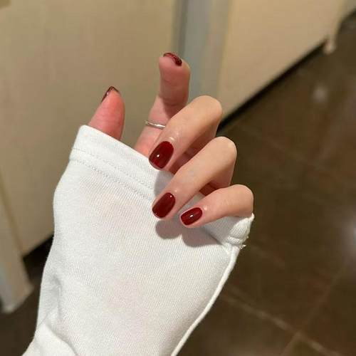 车厘子酒红经典手工穿戴甲