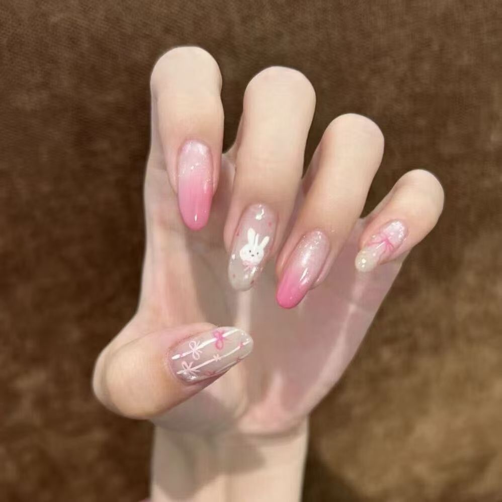 粉桃兔语穿戴甲裸粉渐变腮红
