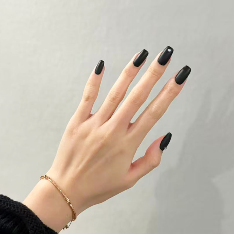 纯黑色磨砂珍珠穿戴甲