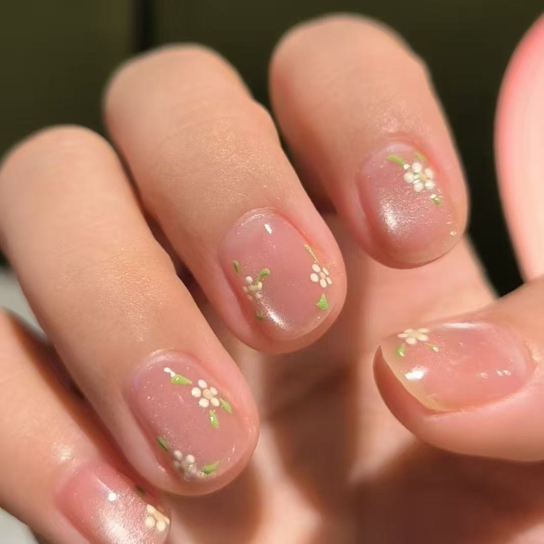粉透梨花猫眼穿戴甲清新