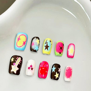 音乐之声七彩热情穿戴甲多巴胺甜酷节日氛围高级感新短款美甲贴片