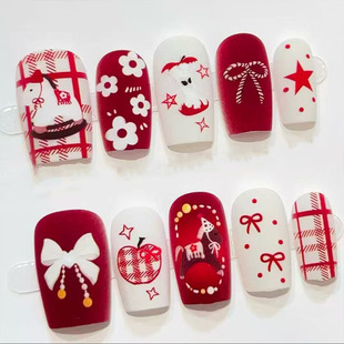 红运萌驹磨砂穿戴甲可爱卡通显白简约新春过马年长短款美指甲贴片